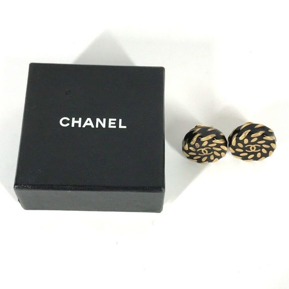 Auth CHANEL 97A Vintage CC CC Mark accessories round Earrings Gold Plated Gold/B